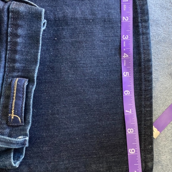 Fidelity denim women’s dark flare jeans / 30 inch waist and 29 inch inseam - Picture 6 of 6